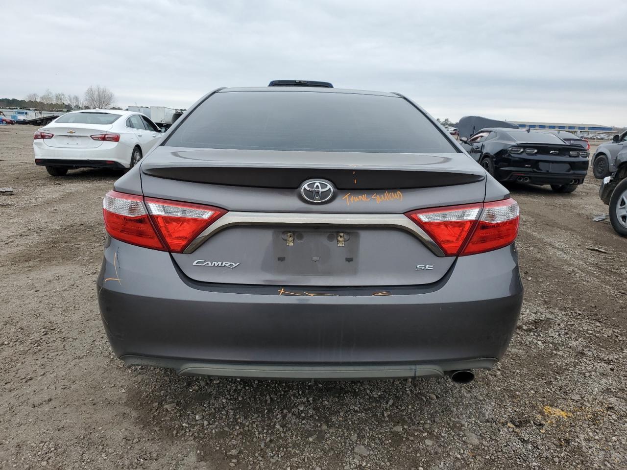 2015 Toyota Camry VIN 4T1BF1FK2FU914074 Copart auction photo, side / minor dent/scratches damage thumbnail 6