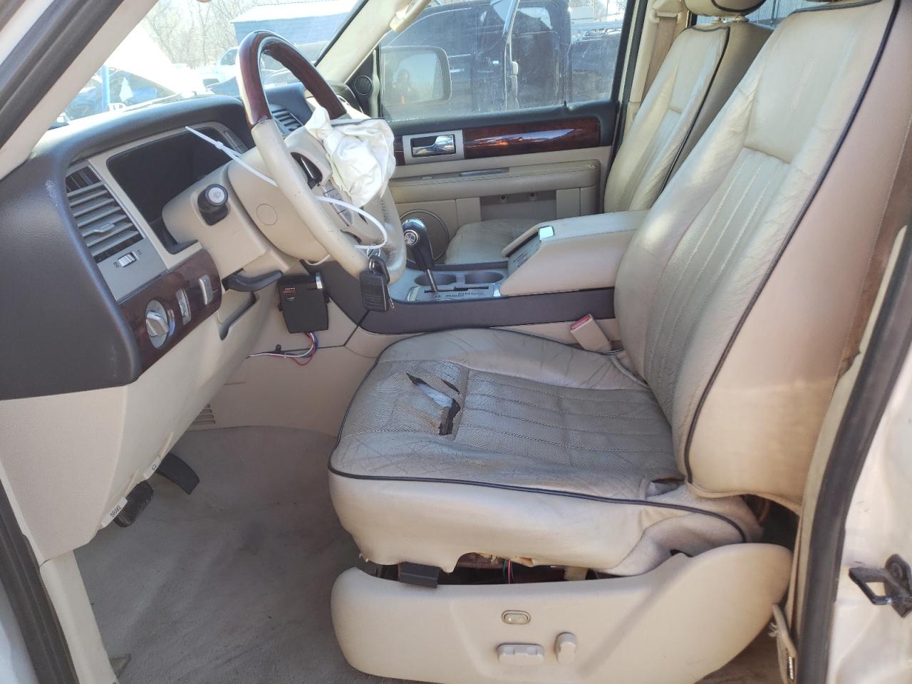 2006 Lincoln Navigator VIN 5LMFU28556LJ12576 Copart auction photo, front end / rear end damage thumbnail 7