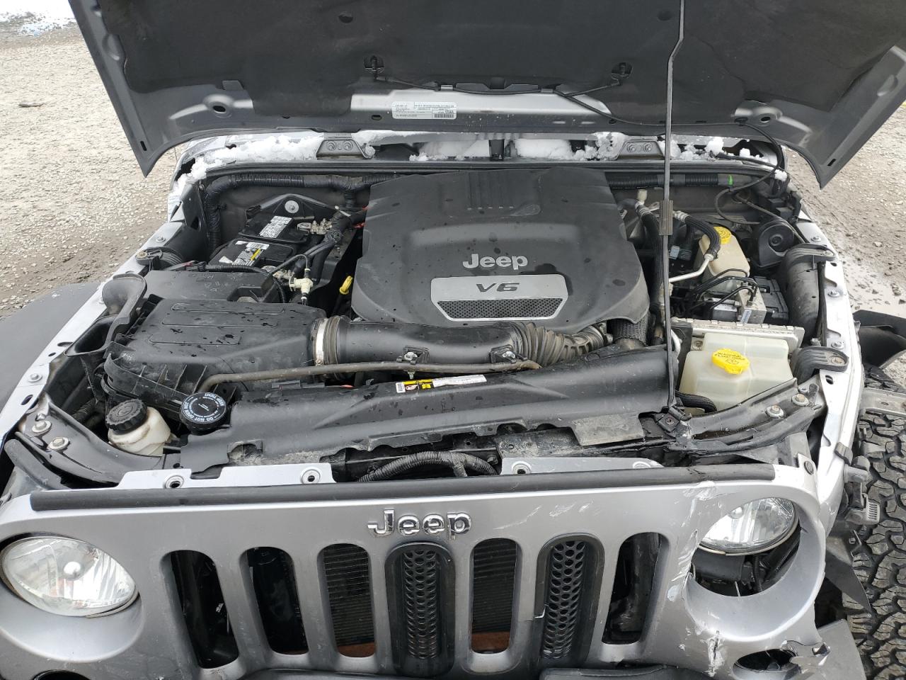 2015 Jeep Wrangler VIN 1C4BJWDG0FL732104 Copart auction photo, all over / mechanical damage thumbnail 13
