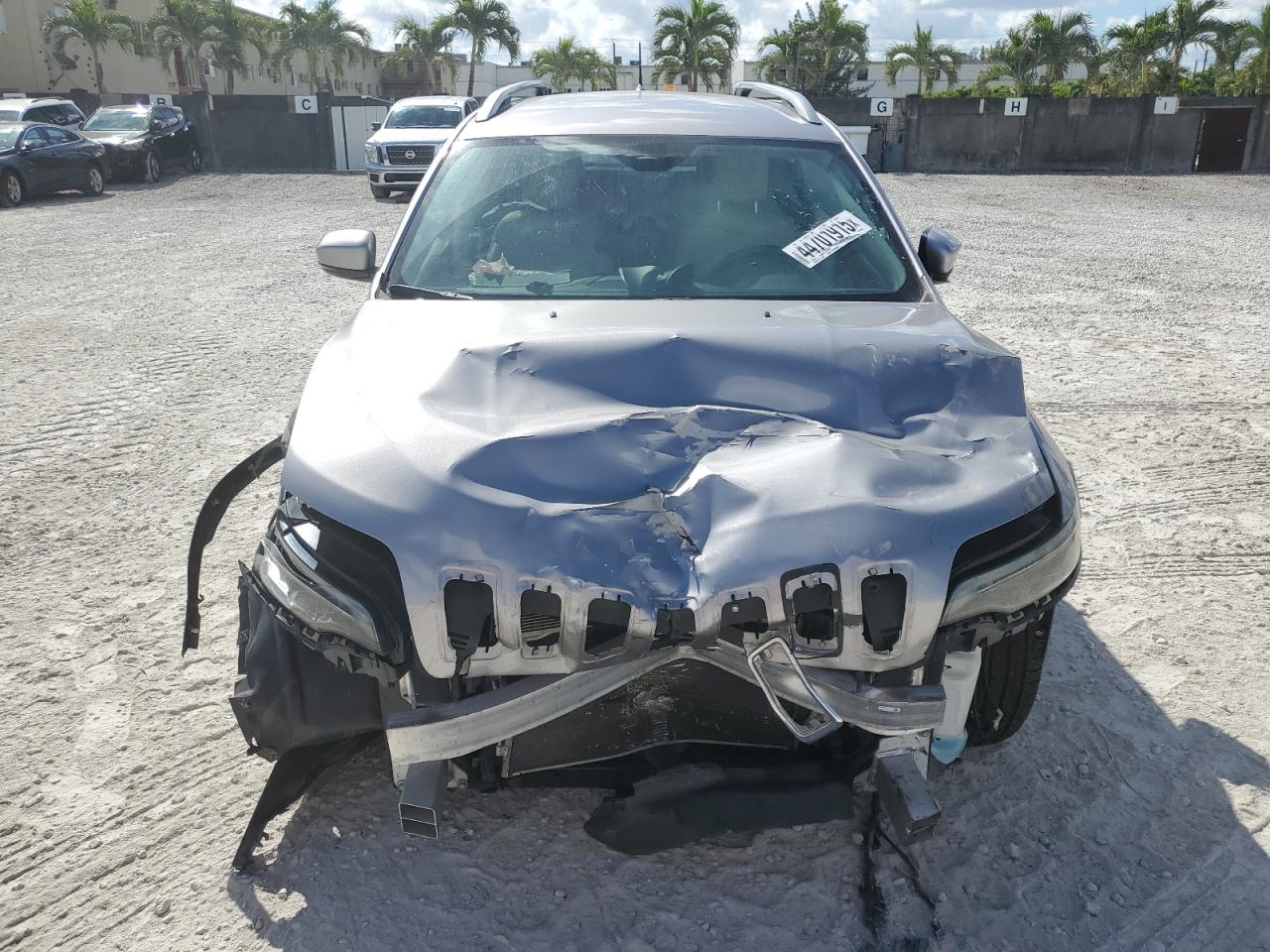 2019 Jeep Grand Cherokee VIN 1C4PJLDB5KD164686 Copart auction photo, front end damage thumbnail 5