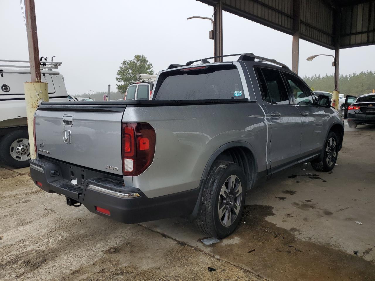 2018 Honda Ridgeline VIN 5FPYK3F69JB006061 Copart auction photo, front end damage thumbnail 3