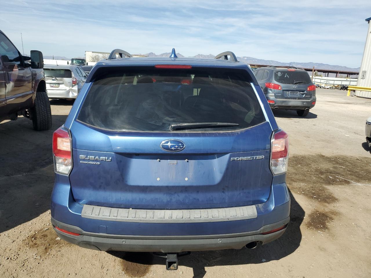 2018 Subaru Forester VIN JF2SJARCXJH461350 Copart auction photo, front end / undercarriage damage thumbnail 6