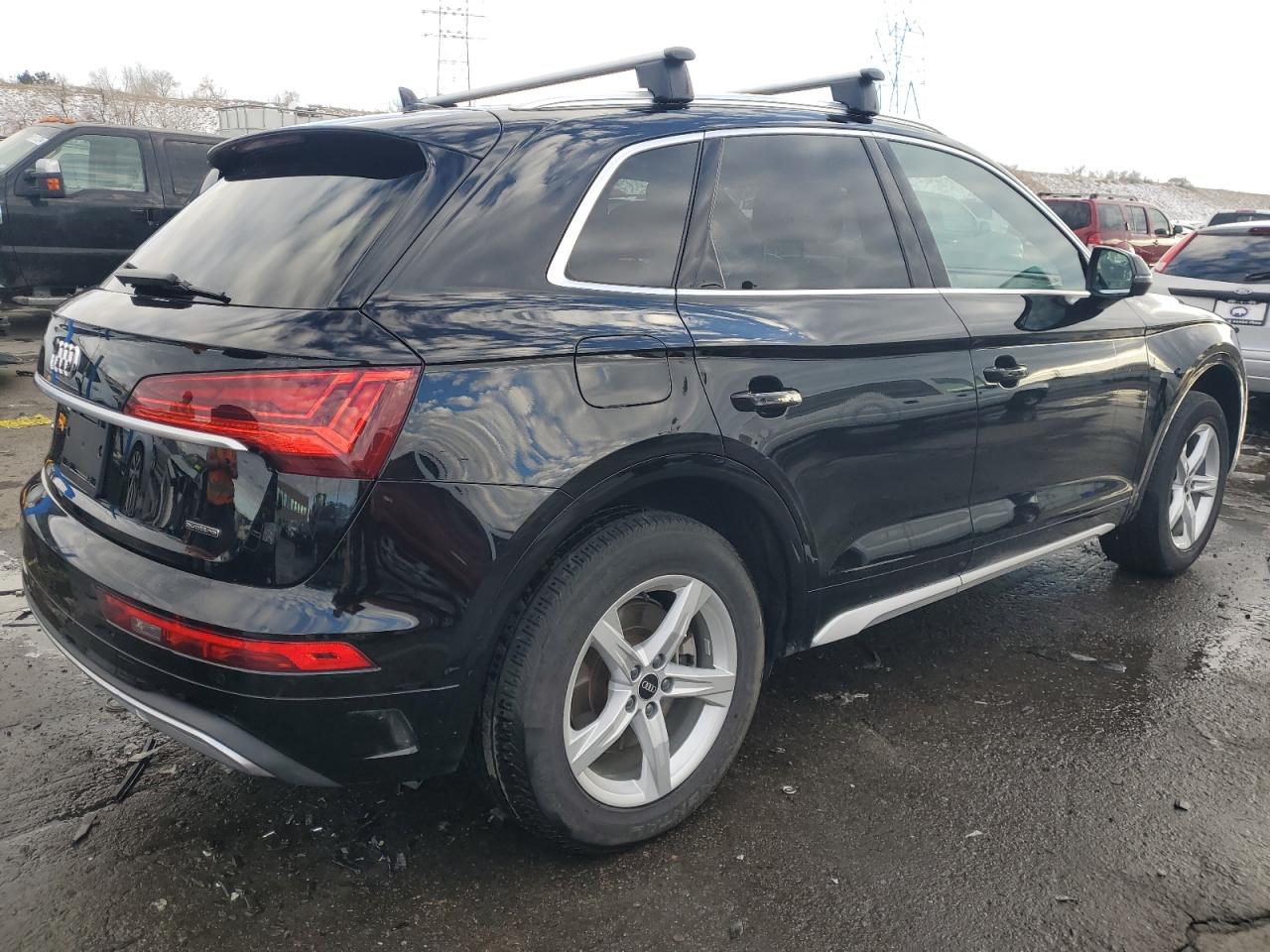 2021 Audi Q5 VIN WA1AAAFYXM2126990 Copart auction photo, front end damage thumbnail 3