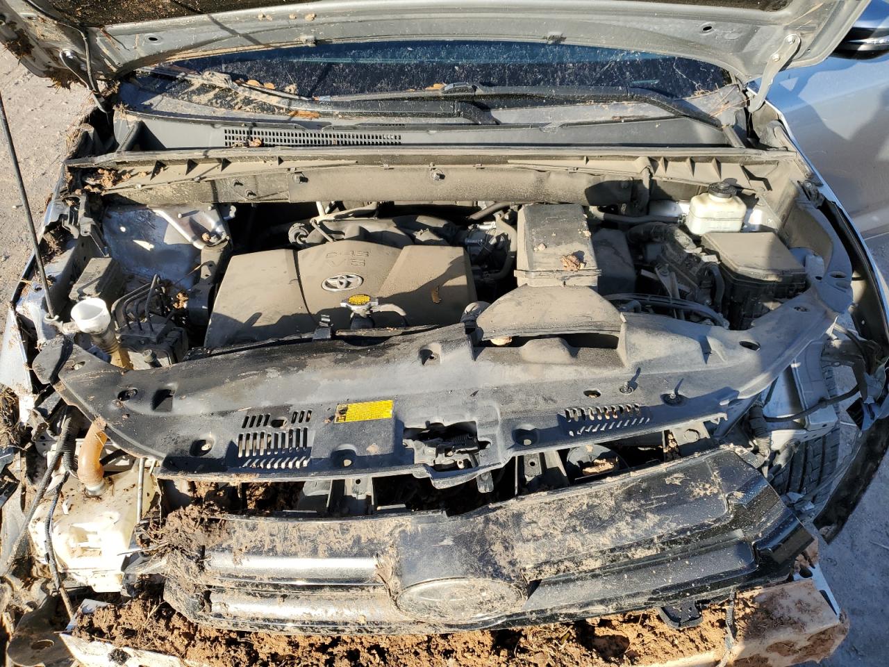 2017 Toyota Highlander VIN 5TDKZRFH8HS197833 Copart auction photo, rollover damage thumbnail 12