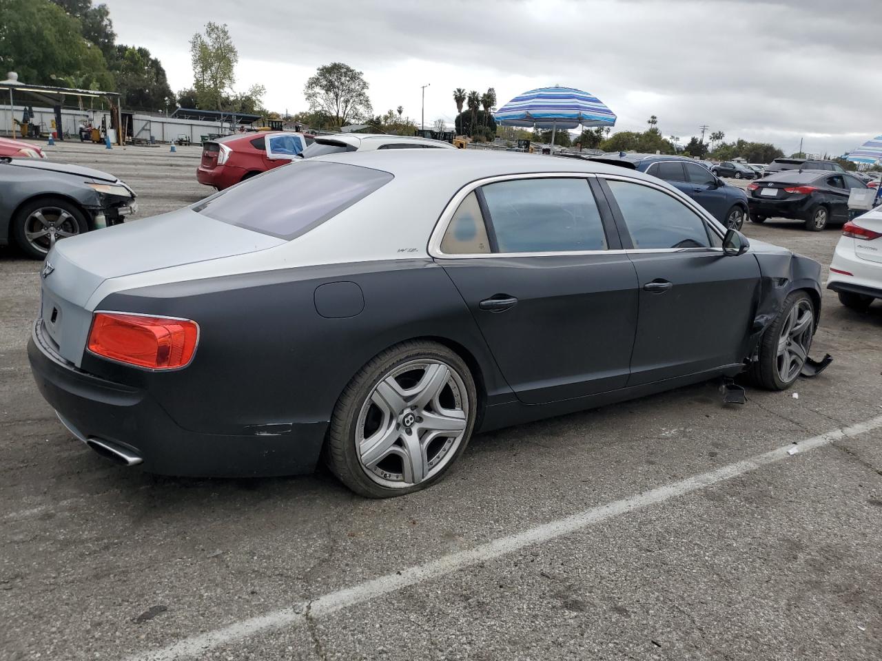 2014 Bentley Flying spur VIN SCBEC9ZA9EC096023 Copart auction photo, front end / rear end damage thumbnail 3