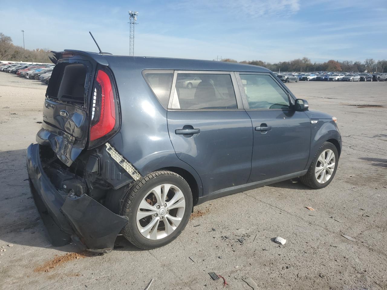 2016 KIA Soul VIN KNDJX3A50G7273677 Copart auction photo, rear end / minor dent/scratches damage thumbnail 3