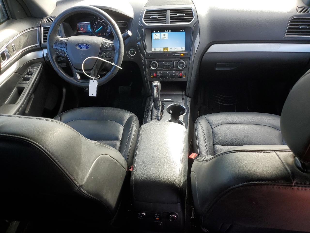 2017 Ford Explorer VIN 1FM5K8D83HGD00449 Copart auction photo, front end / side damage thumbnail 8