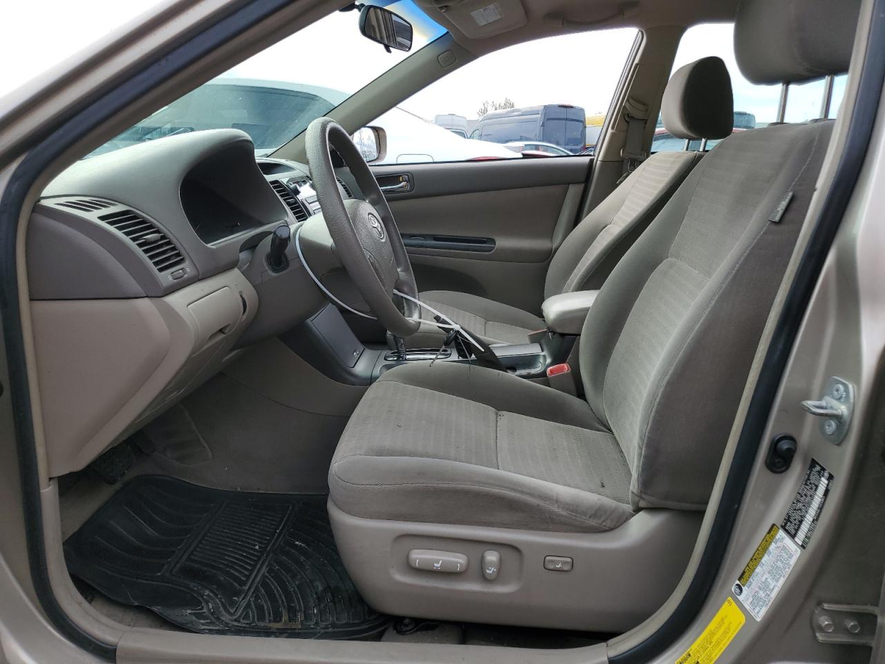 2005 Toyota Camry VIN 4T1BF30K45U613597 Copart auction photo, side damage thumbnail 7