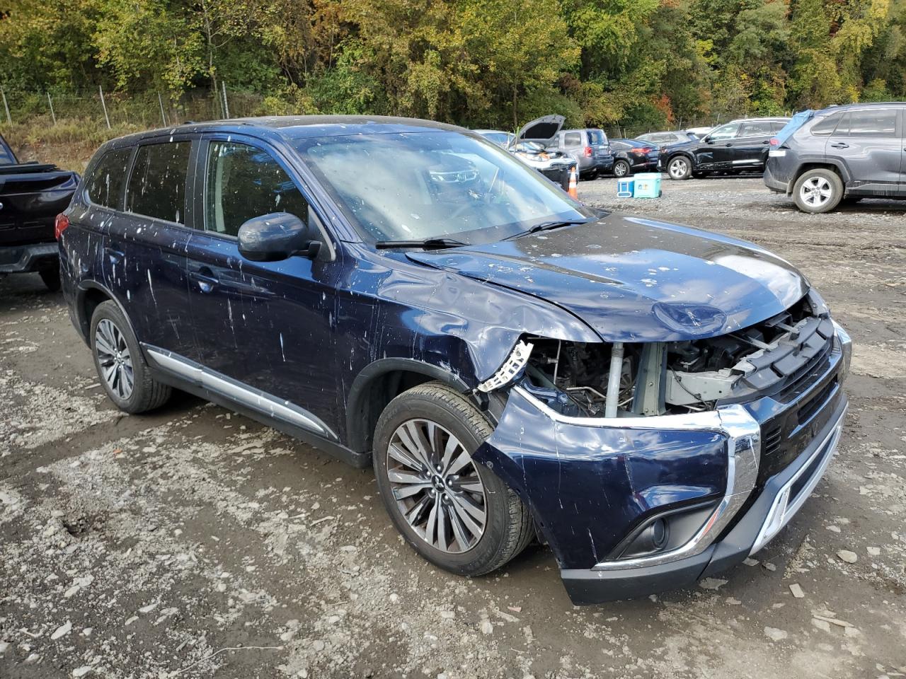 2020 Mitsubishi Outlander VIN JA4AZ3A35LZ048558 Copart auction photo, front end / minor dent/scratches damage thumbnail 4
