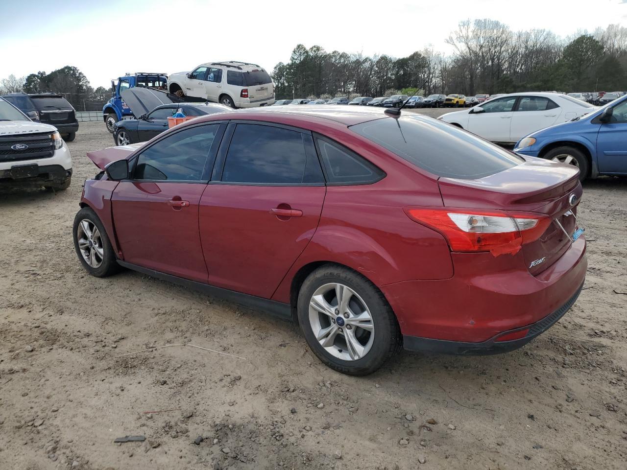 2014 Ford Focus VIN 1FADP3F28EL313963 Copart auction photo, front end / minor dent/scratches damage thumbnail 2