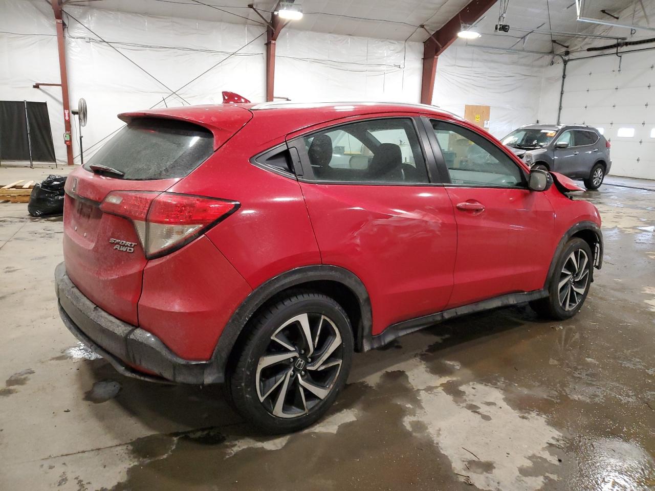 2019 Honda HR-V VIN 3CZRU6H12KG700669 Copart auction photo, front end / minor dent/scratches damage thumbnail 3