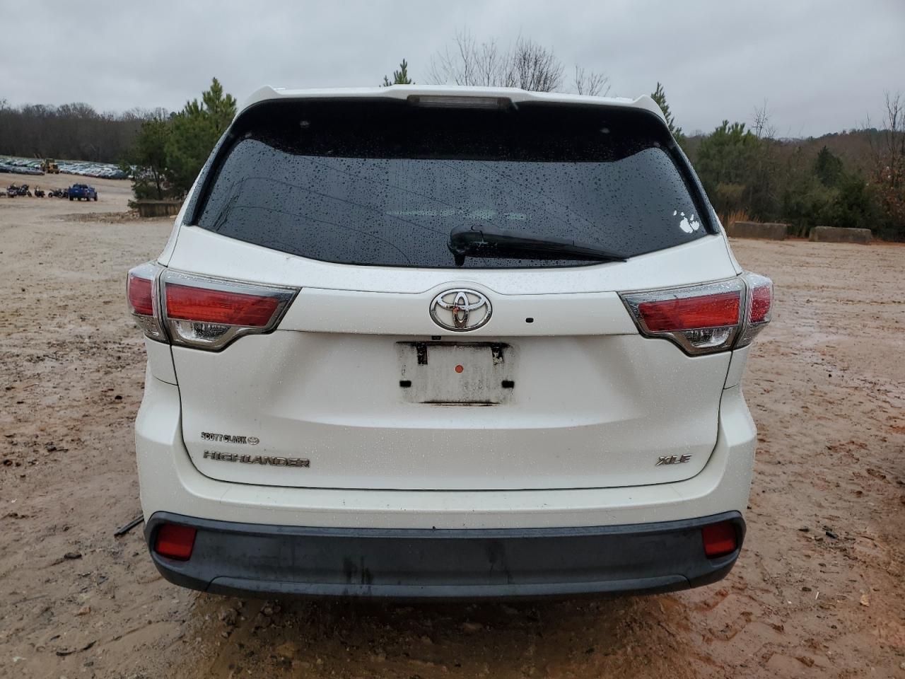 2016 Toyota Highlander VIN 5TDKKRFHXGS139340 Copart auction photo, front end / mechanical damage thumbnail 6