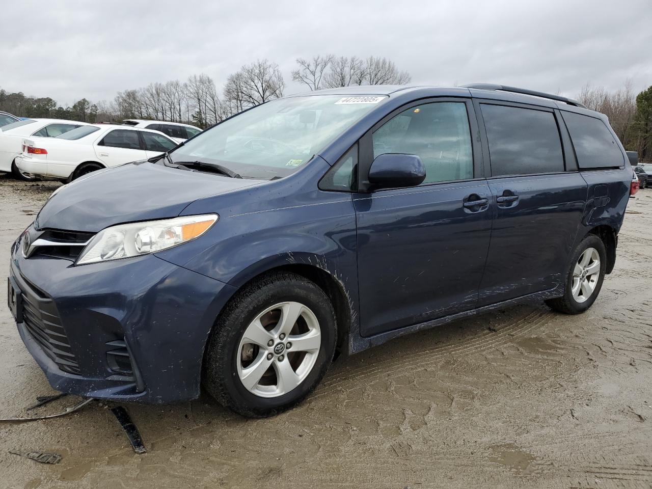 2018 Toyota Sienna VIN 5TDKZ3DCXJS916879