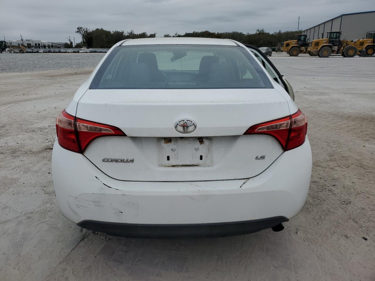 2018 Toyota Corolla VIN 2T1BURHE6JC064858 Copart auction photo, side damage thumbnail 6