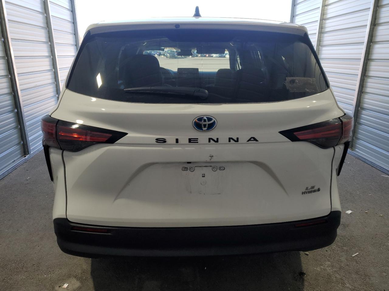 2022 Toyota Sienna VIN 5TDKRKEC4NS116884 Copart auction photo, side / front end damage thumbnail 6