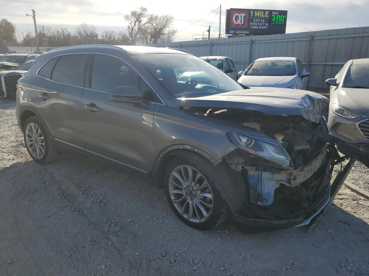 2017 Lincoln MKC VIN 5LMCJ3C92HUL08953 Copart auction photo, all over damage thumbnail 4