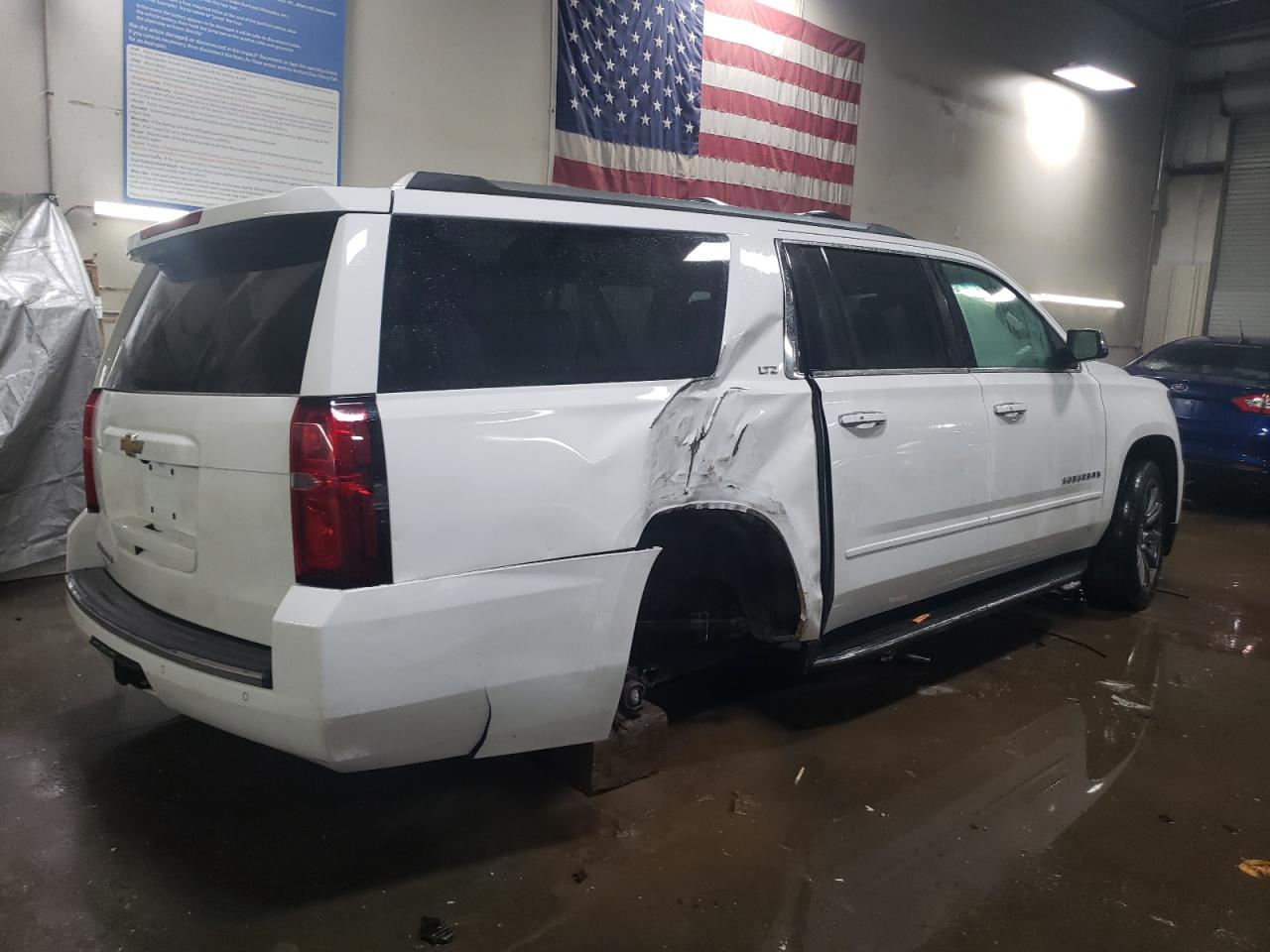 2016 Chevrolet Suburban VIN 1GNSKJKC8GR483539 Copart auction photo, rear end / mechanical damage thumbnail 3
