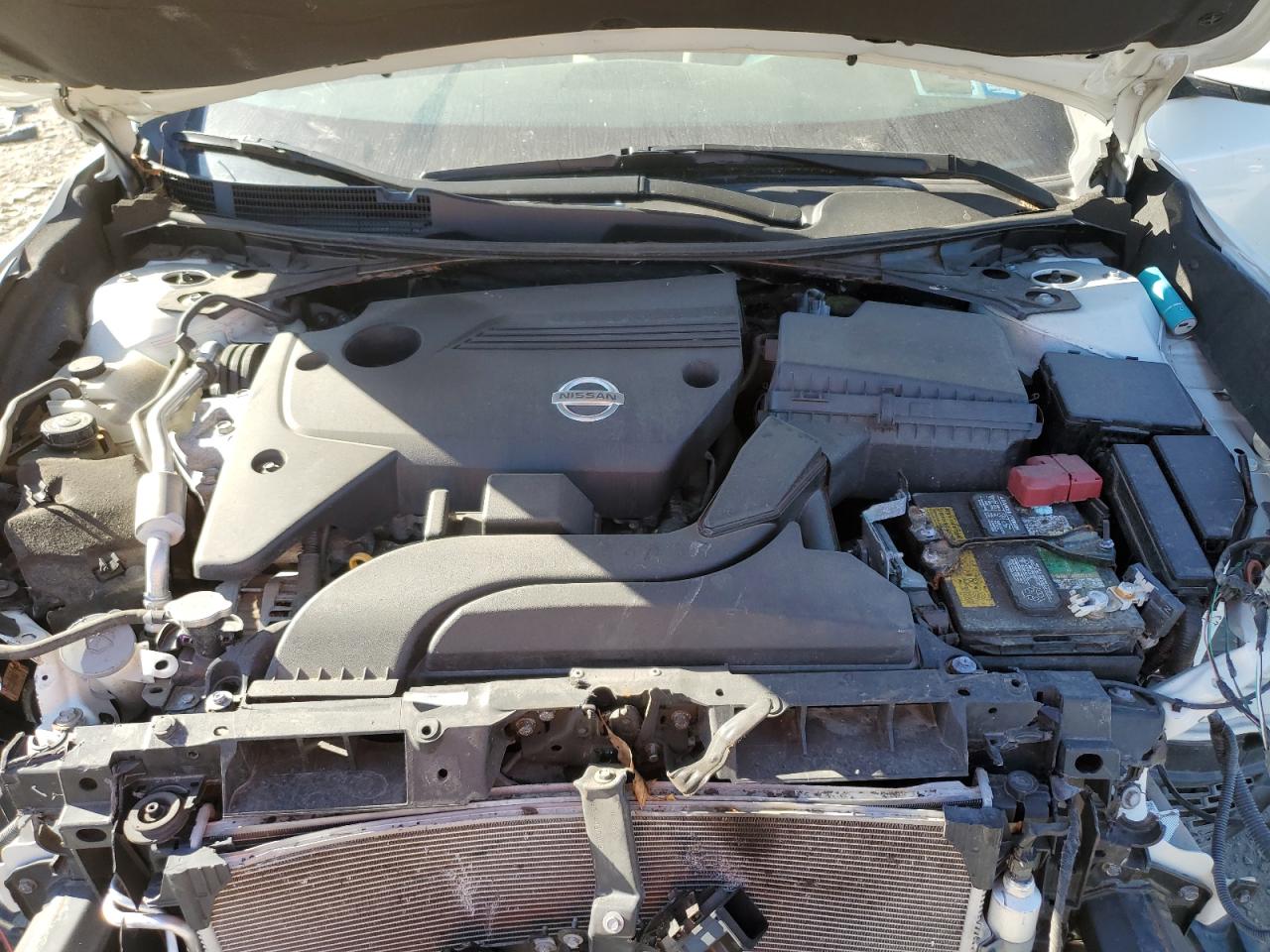 2015 Nissan Altima VIN 1N4AL3AP7FC494279 Copart auction photo, front end / minor dent/scratches damage thumbnail 11