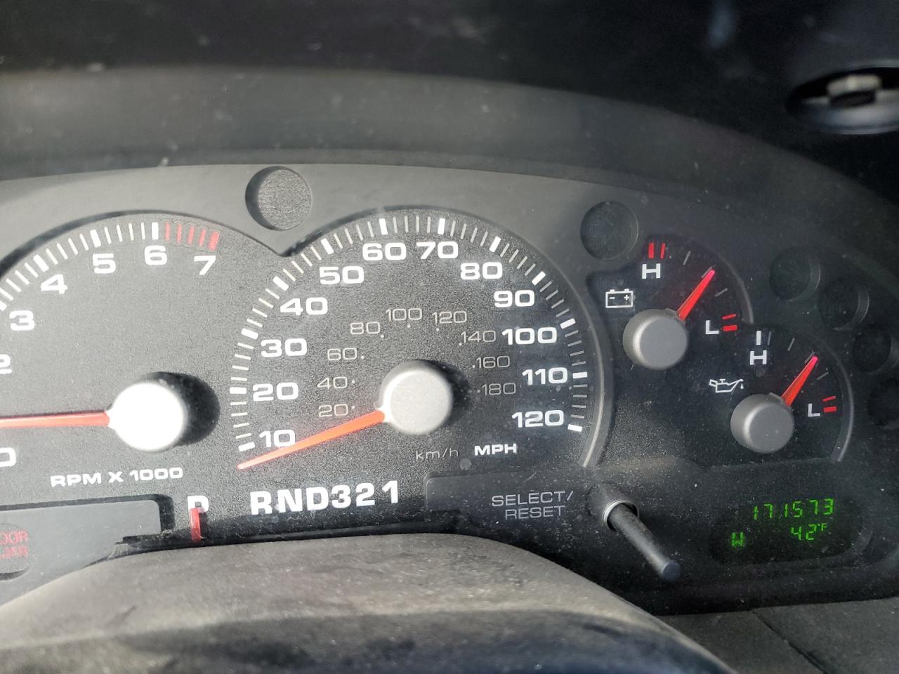 2004 Ford Explorer VIN 1FMZU73E04ZA95281 Copart auction photo, side damage thumbnail 9