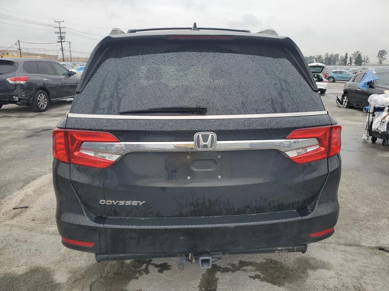 2018 Honda Odyssey VIN 5FNRL6H52JB045123 Copart auction photo, all over damage thumbnail 6
