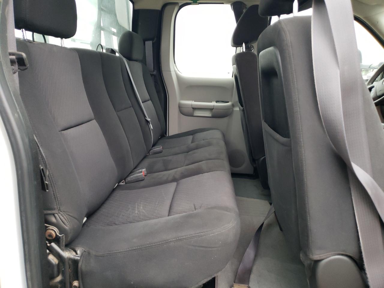 2011 GMC Sierra VIN 1GT522C87BZ188124 Copart auction photo, rear end damage thumbnail 10