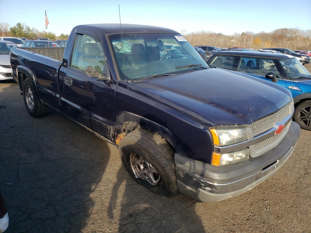 2005 Chevrolet Silverado VIN 1GCEC14V85E188723 Copart auction photo, undercarriage / side damage thumbnail 4