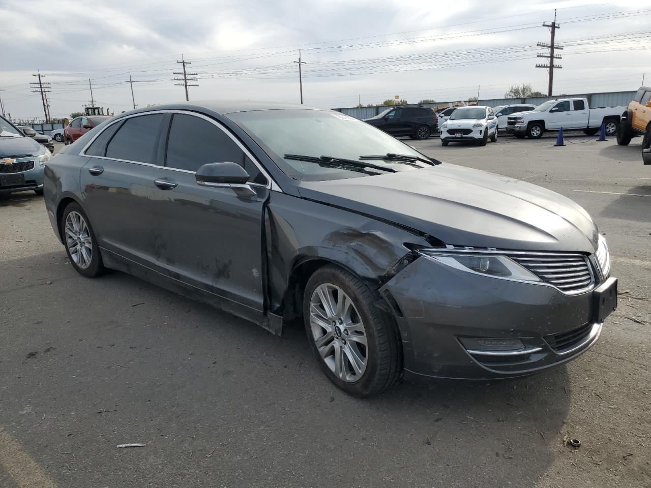 2016 Lincoln MKZ VIN 3LN6L2G93GR609395 Copart auction photo, front end / undercarriage damage thumbnail 4