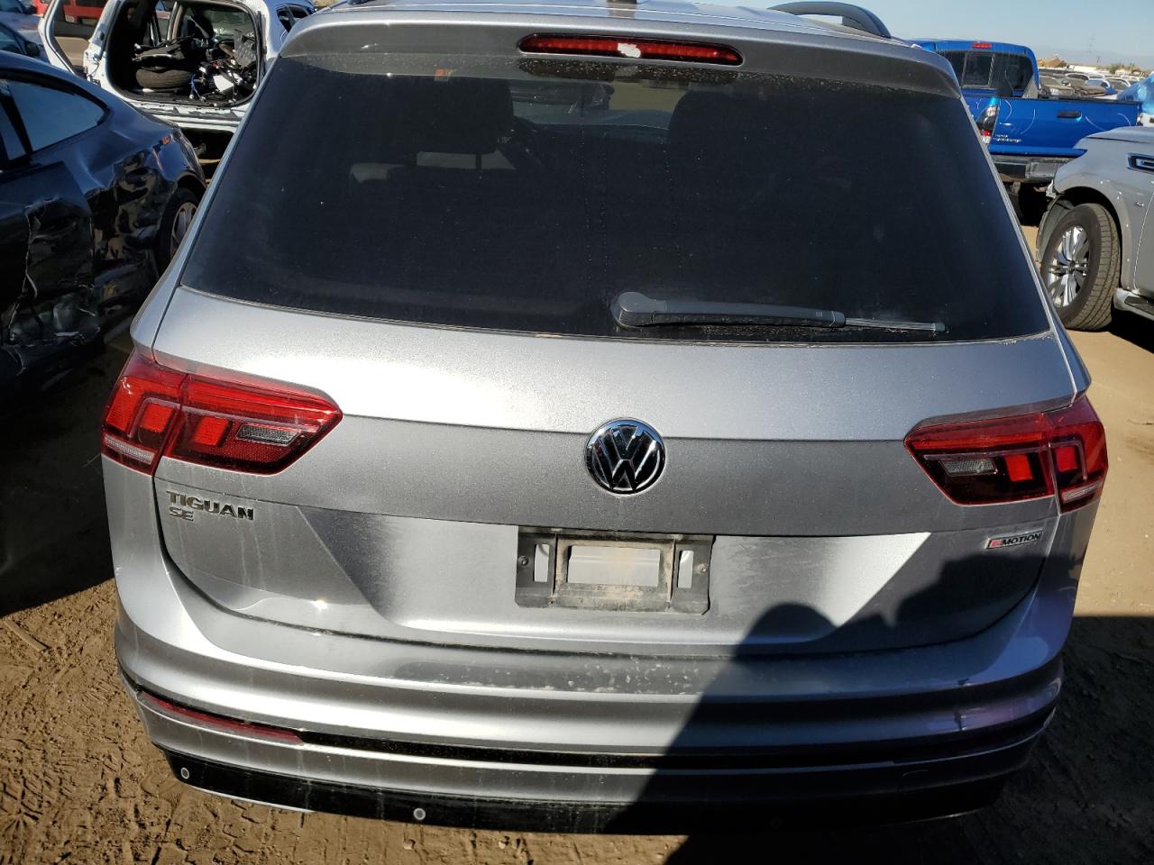 2020 Volkswagen Tiguan VIN 3VV2B7AX2LM073168 Copart auction photo, front end damage thumbnail 6