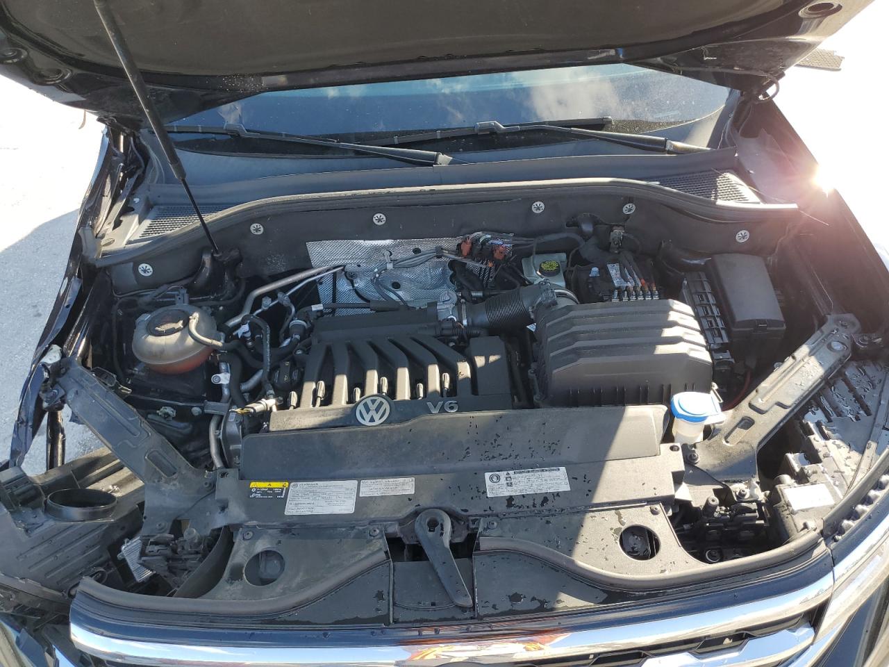 2021 Volkswagen Atlas VIN 1V2PR2CA2MC516125 Copart auction photo, side / front end damage thumbnail 12