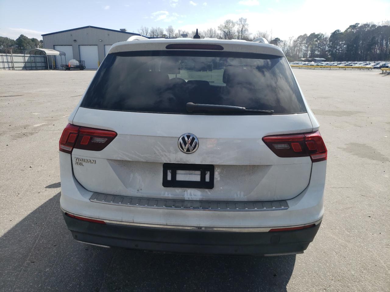 2019 Volkswagen Tiguan VIN 3VV3B7AX5KM066251 Copart auction photo, minor dent/scratches damage thumbnail 6