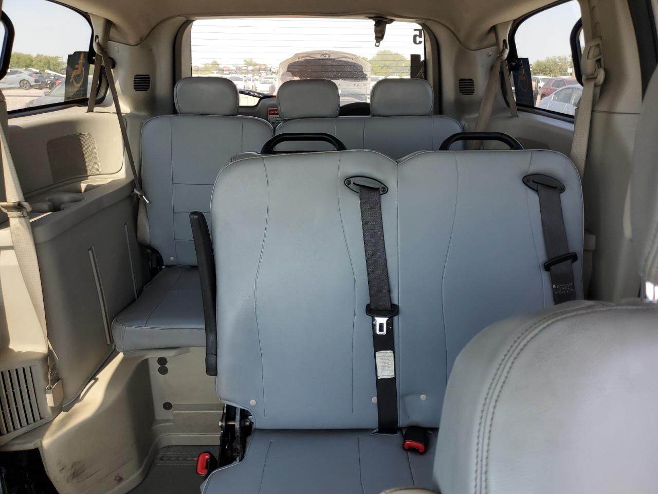 2017 Dodge Caravan VIN 2C4RDGBG3HR784206 Copart auction photo, minor dent/scratches damage thumbnail 10