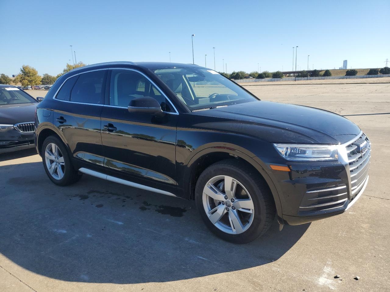 2019 Audi Q5 VIN WA1ANAFY2K2069850 Copart auction photo, hail / minor dent/scratches damage thumbnail 4