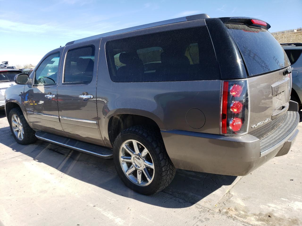 2013 GMC Yukon VIN 1GKS2MEF8DR372599 Copart auction photo, rear end / front end damage thumbnail 2