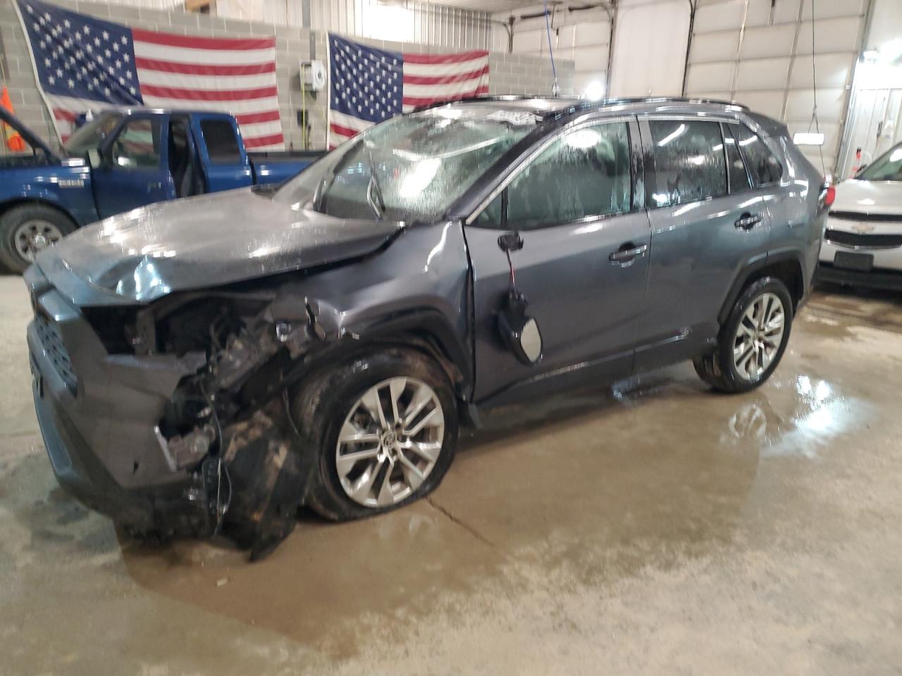 2021 Toyota RAV 4 VIN 2T3A1RFV3MC217909