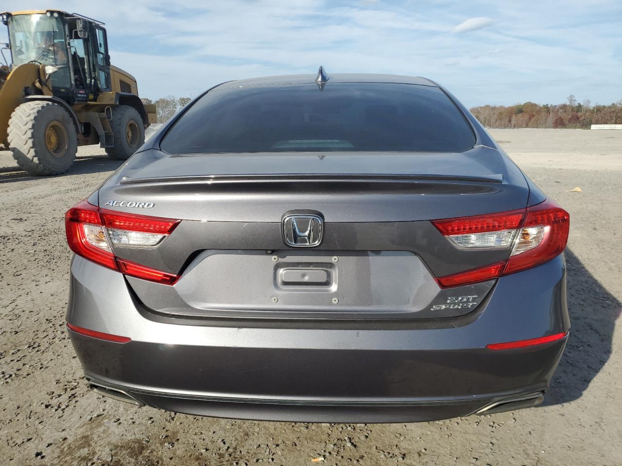 2018 Honda Accord VIN 1HGCV2F32JA000512 Copart auction photo, front end / minor dent/scratches damage thumbnail 6