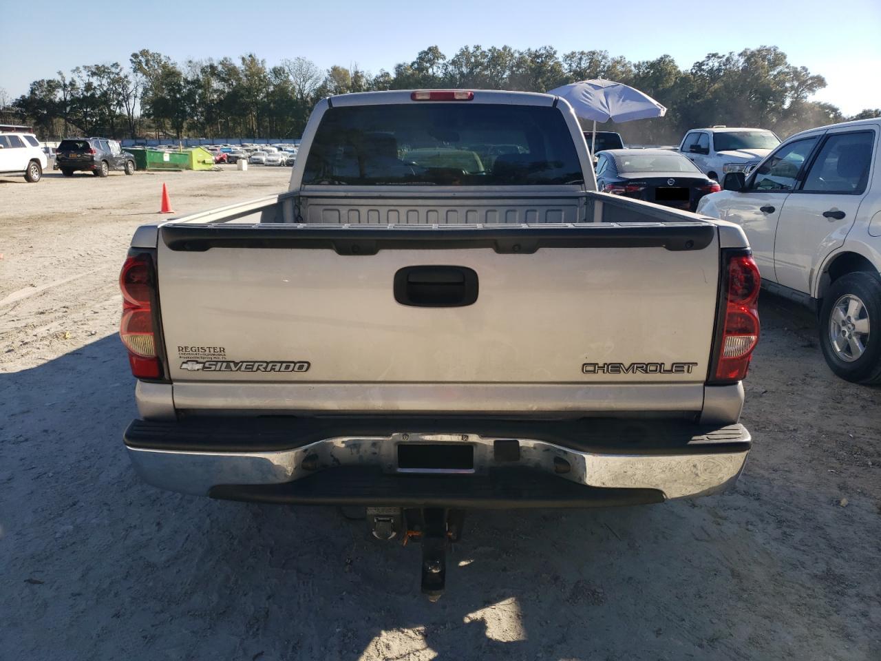 2005 Chevrolet Silverado VIN 2GCEC19T751256194 Copart auction photo, mechanical / minor dent/scratches damage thumbnail 6