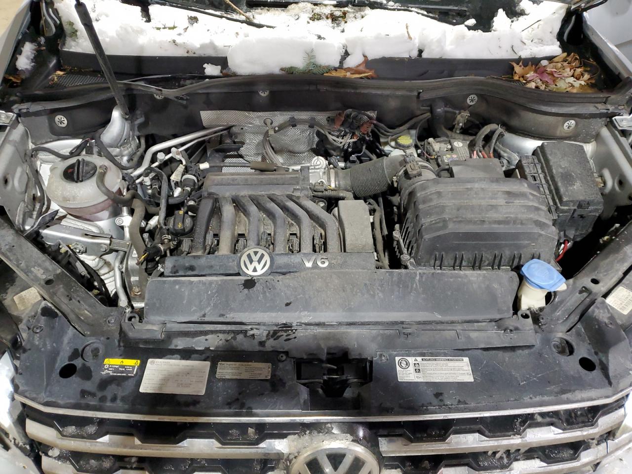 2018 Volkswagen Atlas VIN 1V2ER2CA6JC510945 Copart auction photo, water/flood / front end damage thumbnail 12