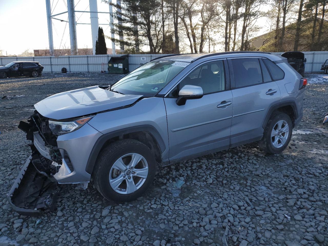 2019 Toyota RAV 4 VIN JTMP1RFV4KD018371