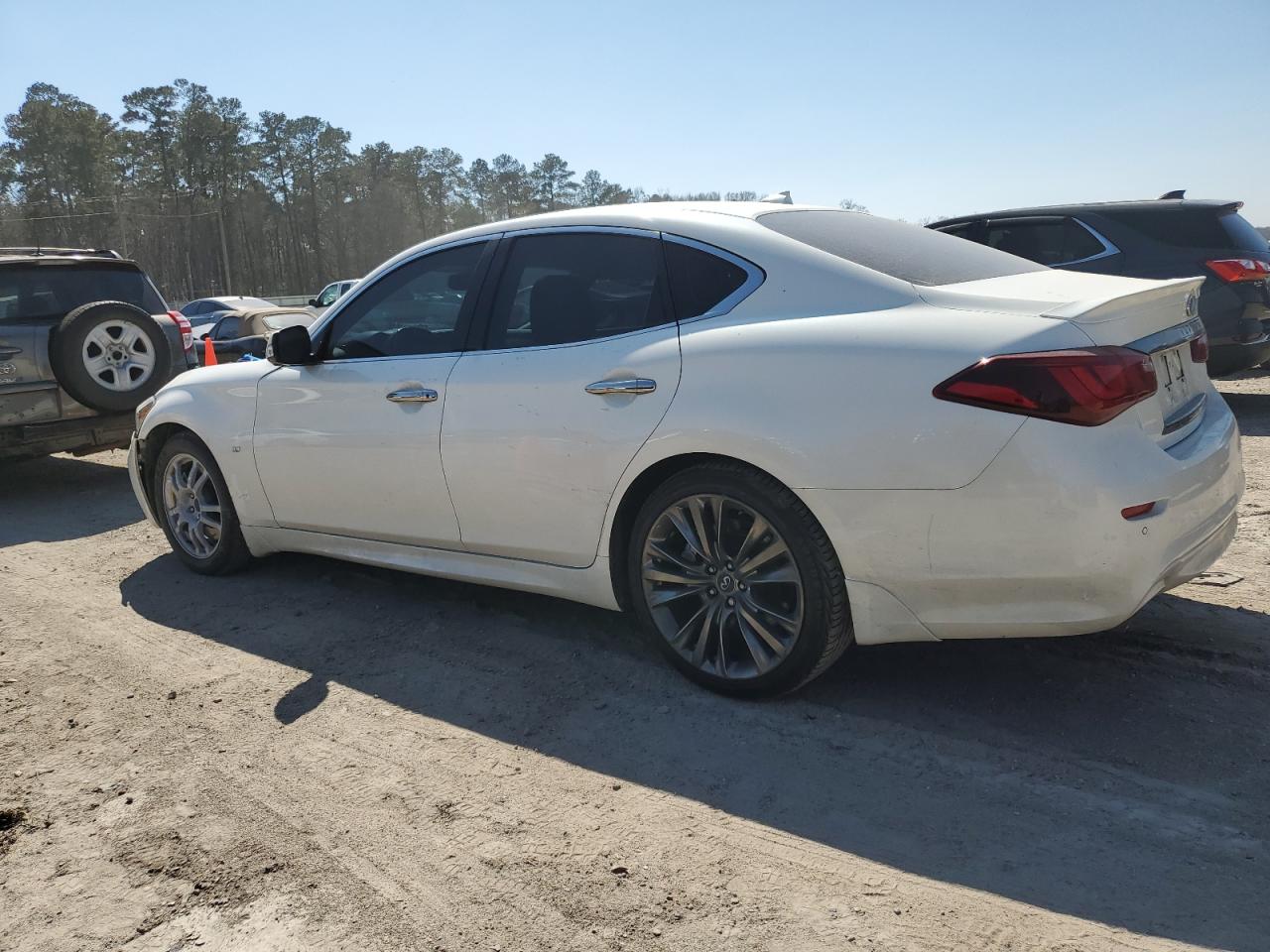 2019 Infiniti Q70 VIN JN1BY1AP5KM505176 Copart auction photo, front end damage thumbnail 2
