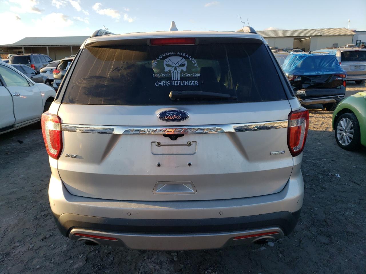 2017 Ford Explorer VIN 1FM5K8DH9HGB92645 Copart auction photo, minor dent/scratches damage thumbnail 6