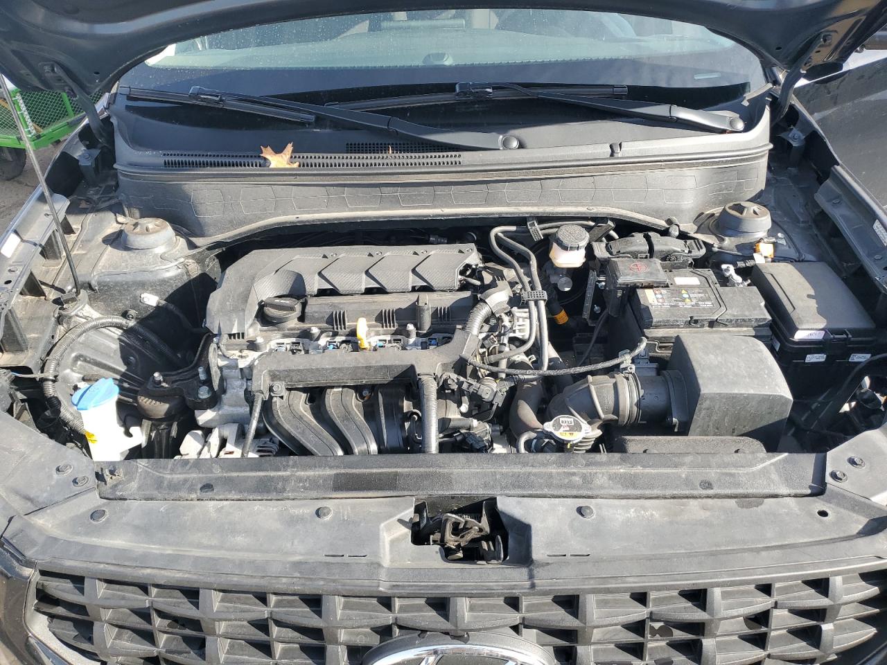 2021 Hyundai Venue VIN KMHRB8A34MU126090 Copart auction photo, front end / side damage thumbnail 11