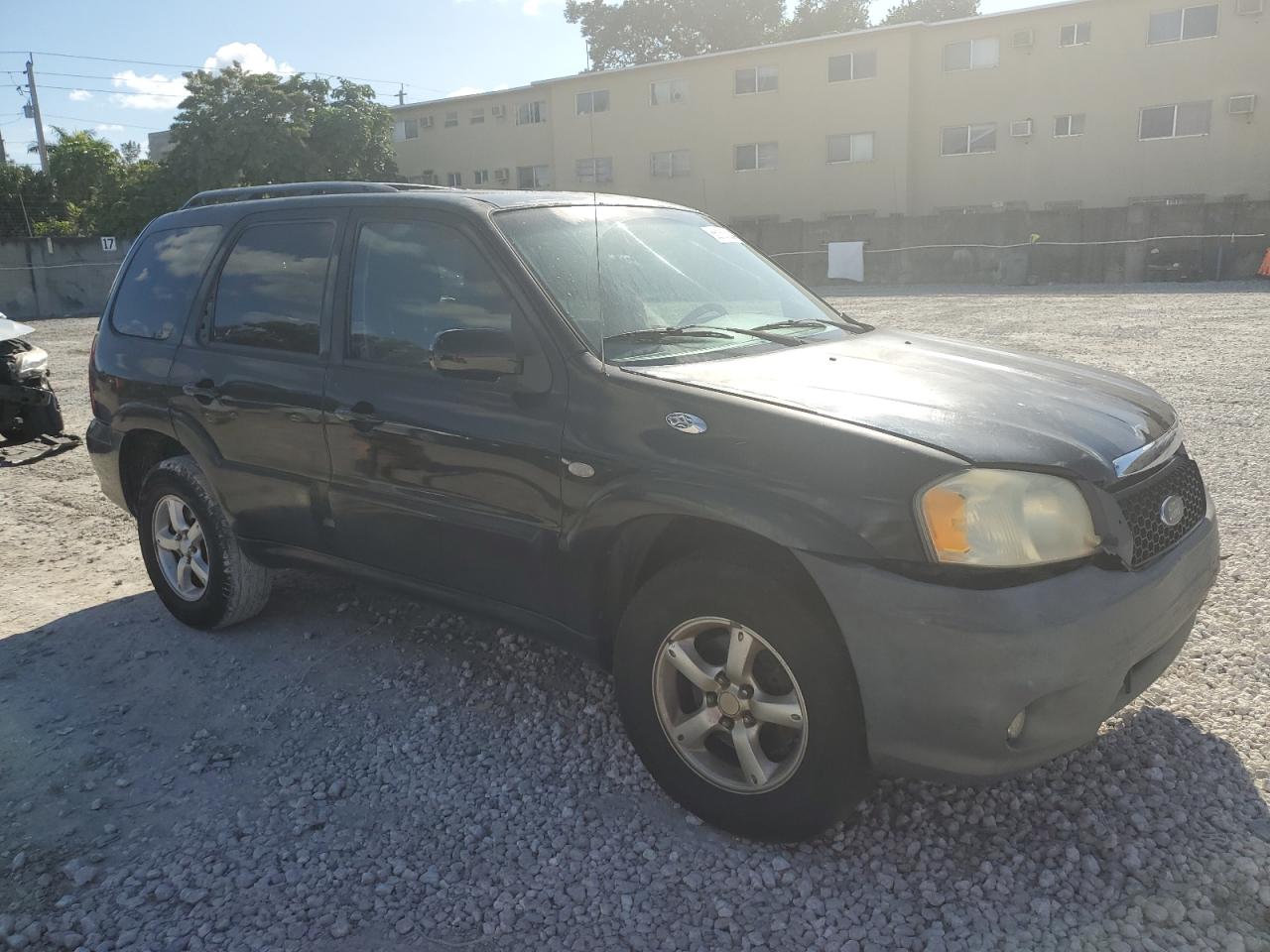 2005 Mazda Tribute VIN 4F2CZ061X5KM57915 Copart auction photo, front end damage thumbnail 4