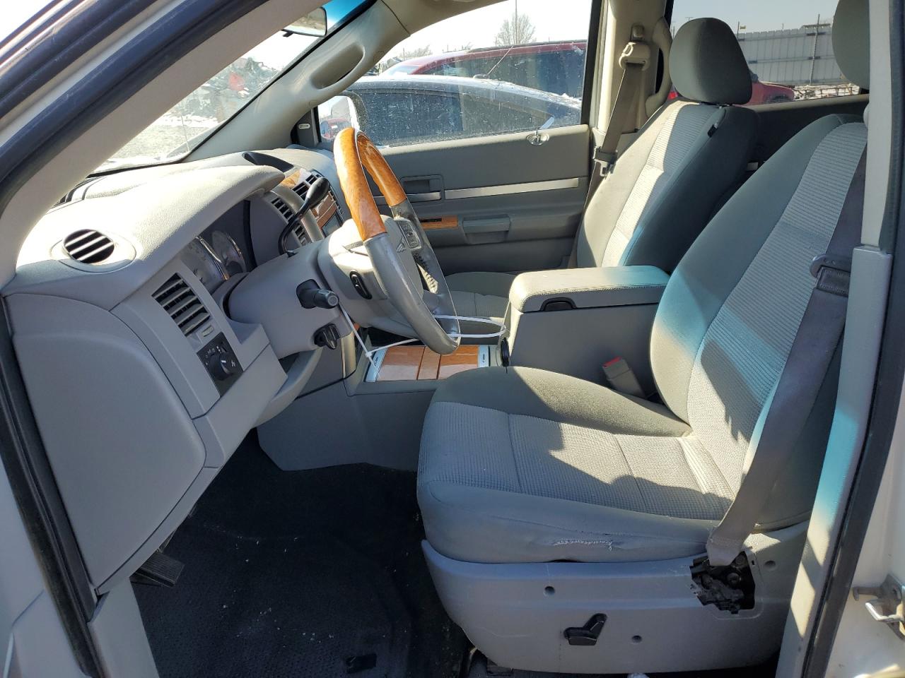 2009 Chrysler Aspen VIN 1A8HW58P69F713424 Copart auction photo, front end damage thumbnail 7