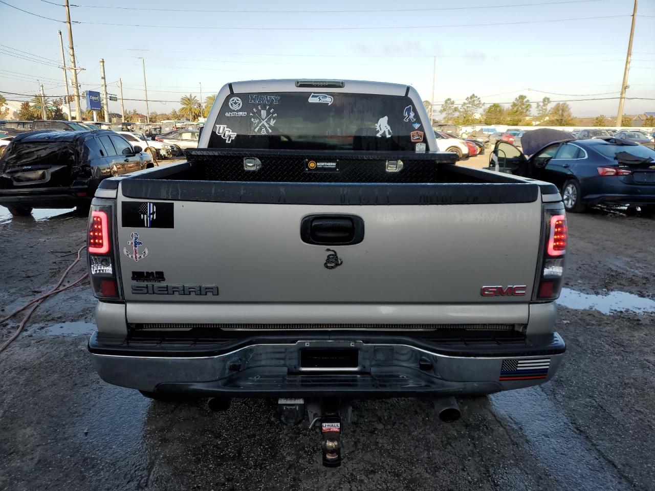 2004 GMC Sierra VIN 2GTEK13T541387070 Copart auction photo, front end damage thumbnail 6