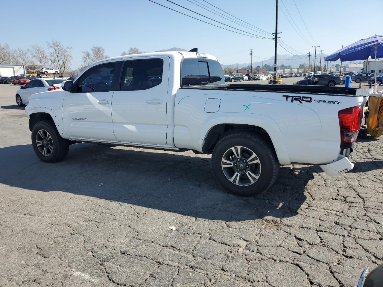 2017 Toyota Tacoma VIN 3TMBZ5DN6HM006797 Copart auction photo, front end / rear end damage thumbnail 2