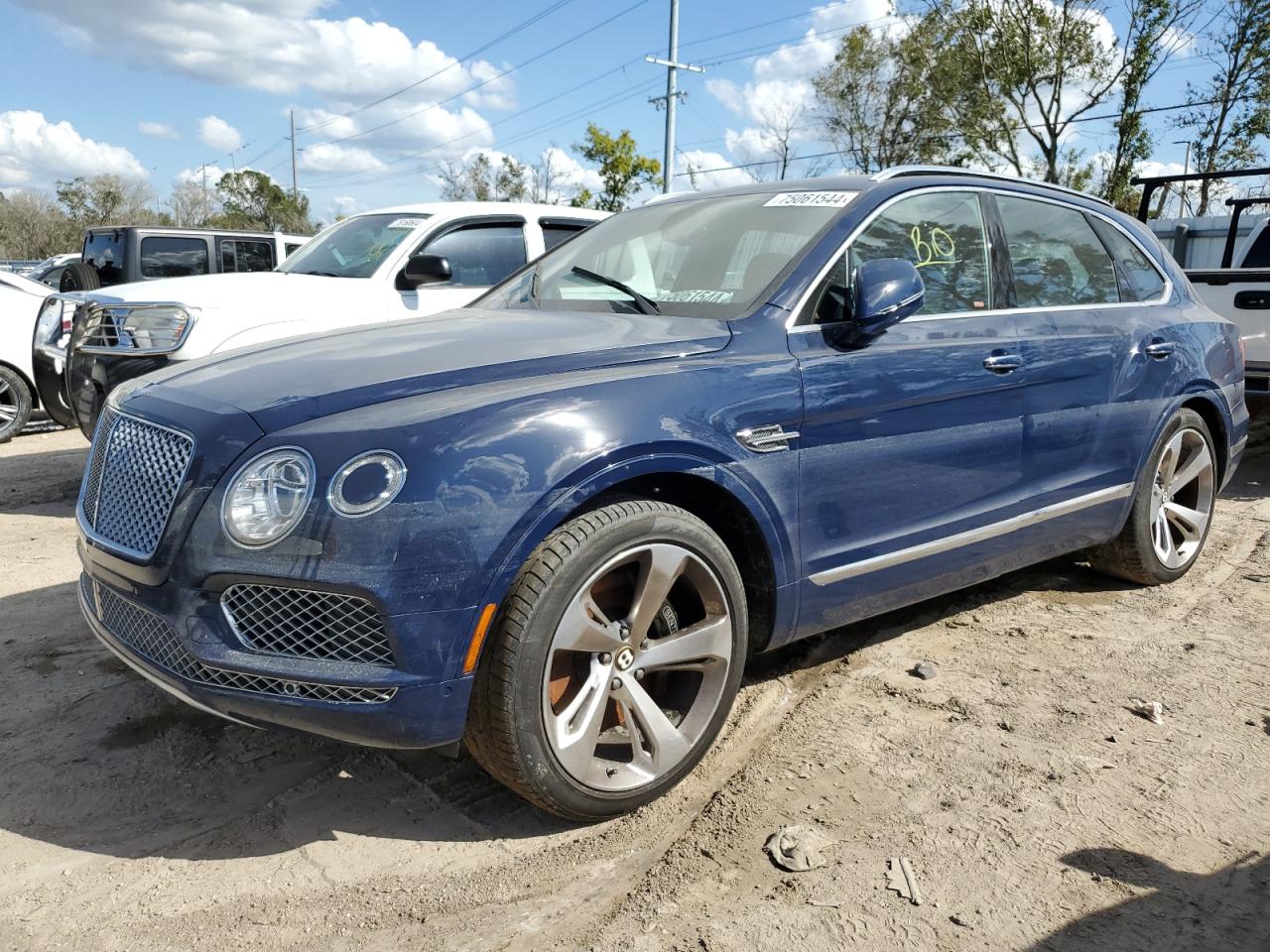 2020 Bentley Bentayga VIN SJAAM2ZV5LC027993
