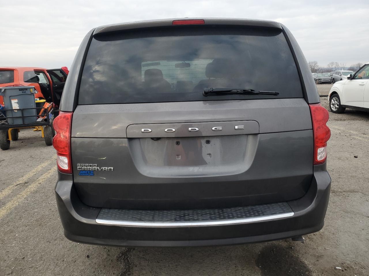 2018 Dodge Caravan VIN 2C4RDGBG7JR133764 Copart auction photo, front end damage thumbnail 6