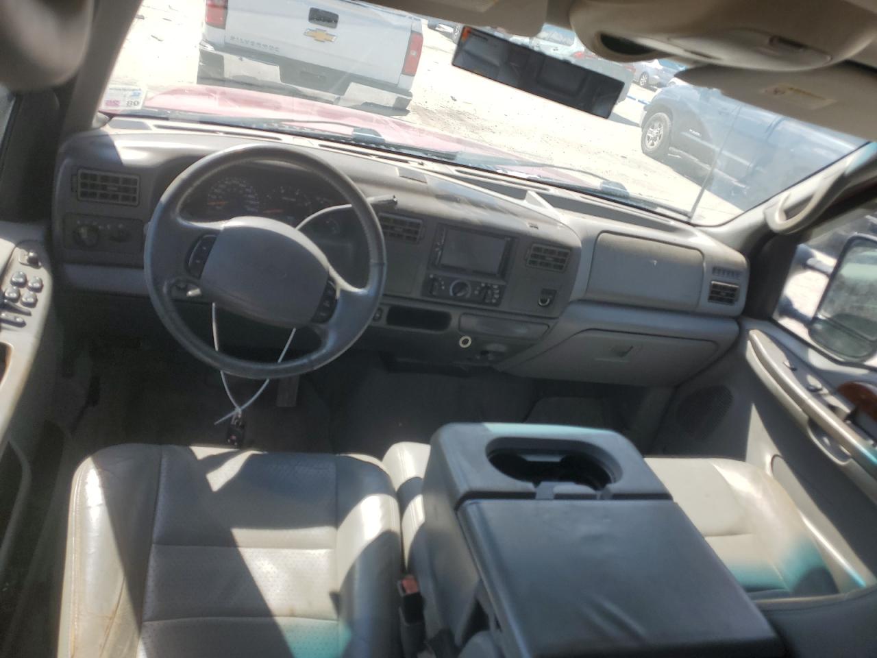 2002 Ford F350 VIN 3FTSW30FX2MA18308 Copart auction photo, front end damage thumbnail 8