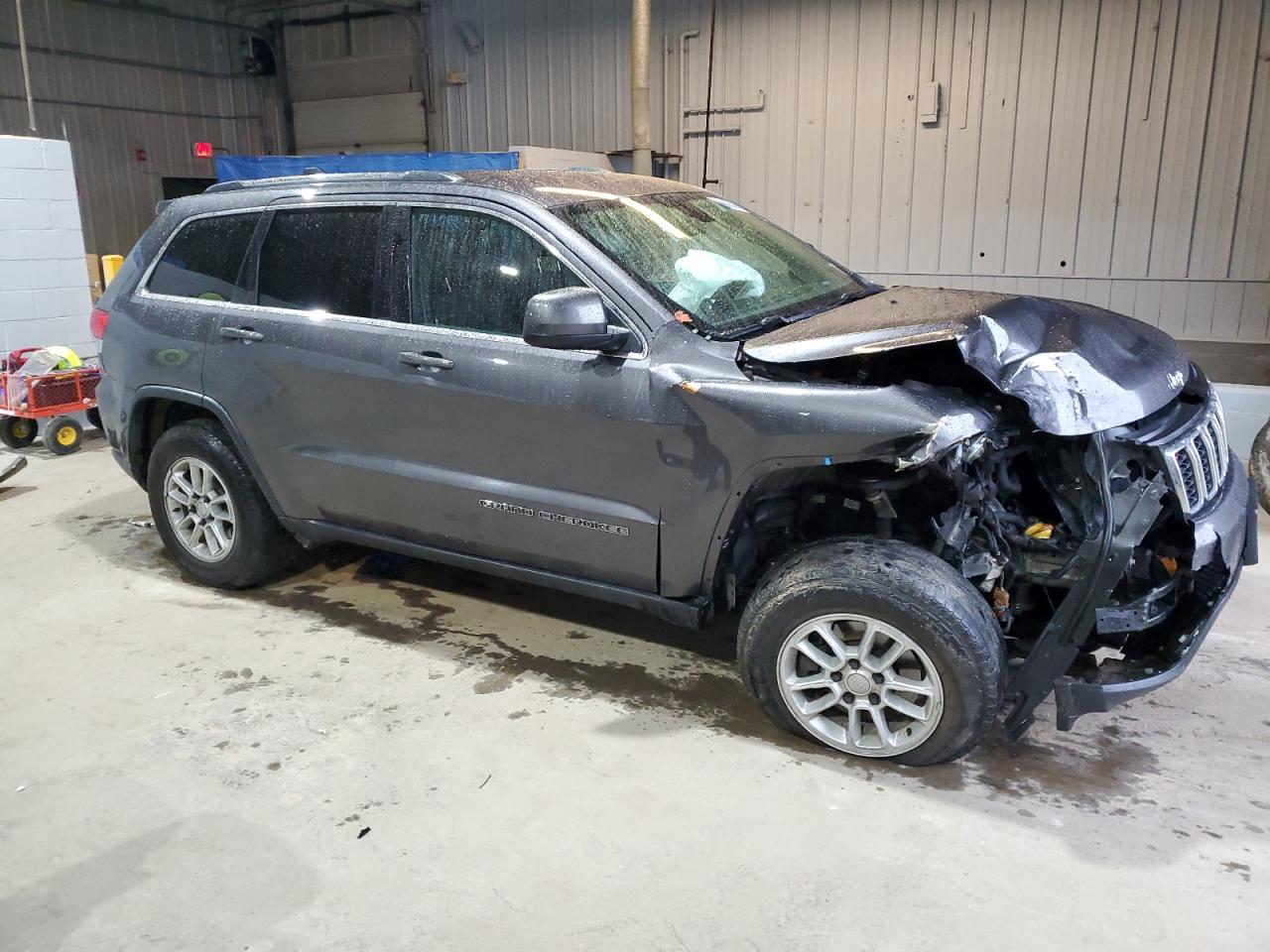 2018 Jeep Grand Cherokee VIN 1C4RJFAG2JC507212 Copart auction photo, front end damage thumbnail 4