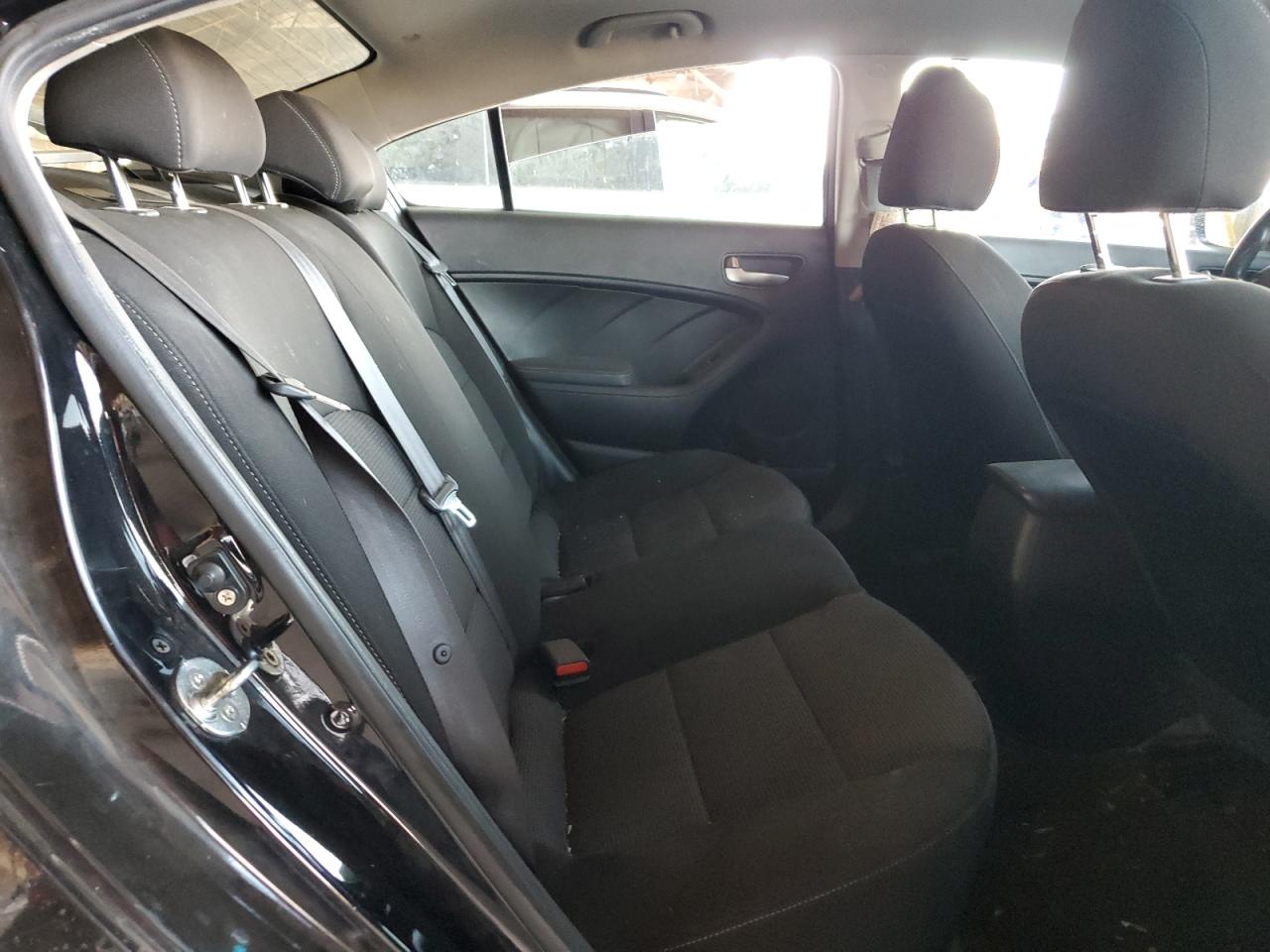 2018 KIA Forte VIN 3KPFK4A73JE168232 Copart auction photo, rear end / side damage thumbnail 10